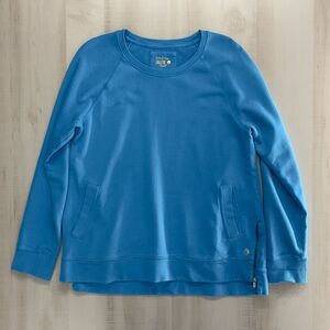 LILLY PULITZER luxletic blue pullover lounge travel sweatshirt top gold L